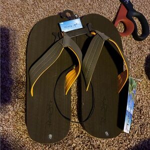 men’s sandals